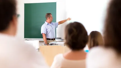 Profesorii renunță la catedră pentru salarii mai bune. Avertismentul ISMB despre lipsa de atractivitate a carierei didactice