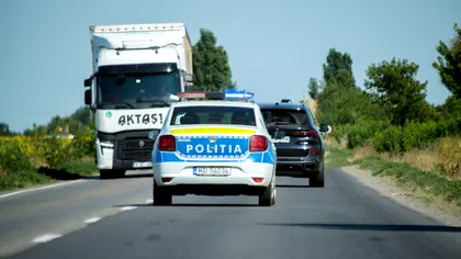 Radarul te poate prinde chiar dacă mașina Poliției este în mers. Cum este calculată viteza și când poți primi amendă