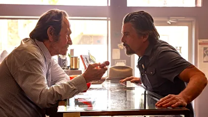 Ethan Hawke se întoarce în Tulsa și intră iar în belele. „The Lowdown” sezonul 2 îi aduce alături pe Tommy Lee Jones și Betty Gilpin, pe Disney+