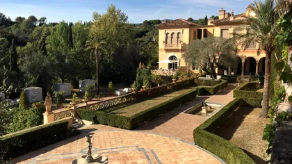 Castel ilegal de pe Coasta de Azur, demolat. Cum arată „palatul nunților” pentru VIP-uri estimat la 57 de milioane de euro