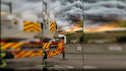 Incendiu puternic la Versailles: ce se întâmplă lângă Paris - FOTO&VIDEO