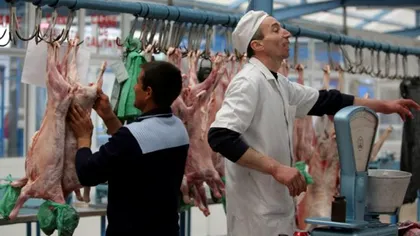 Paște în era tehnologiei: de ce carnea de miel se vinde mai ieftin pe Facebook