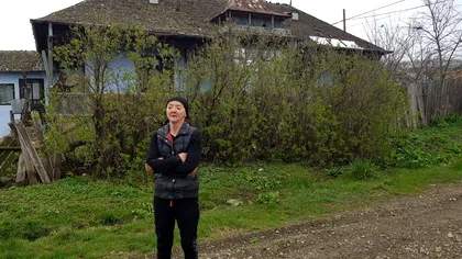 Te tratăm cum putem, tu mori unde poți. Bătrână din Iași, externată și lăsată să meargă pe jos acasă 30 de km