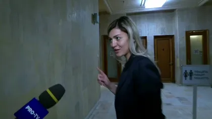 Cine este blonda din PSD care invită din nou un jurnalist la baie? La ce întrebare nu a vrut să răspundă