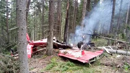 FOTO Accident aviatic, în Harghita. Imagini cu salvarea celor două persoane aflate la bord