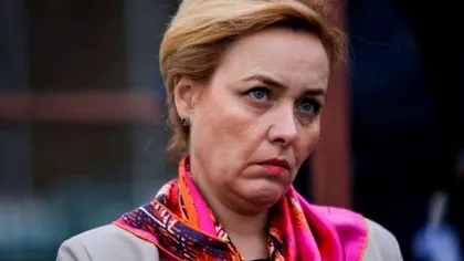 Carmen Dan îl ironizează pe Klaus Iohannis, în văzul tuturor. Cum era aia cu ”imediat adică imediat”?