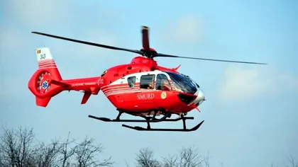 Copil de 4 ani, transportat de urgență cu elicopterul la Craiova, după ce a înghițit insecticid