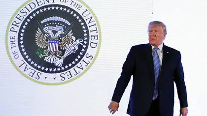 Donald Trump, în fața unui sigiliu fals al președintelui: ce spun conspirațiile