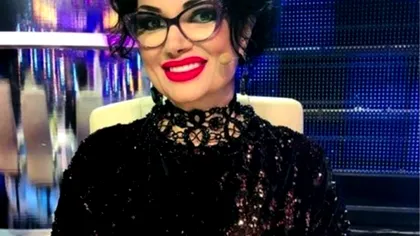 Ozana Barabancea a pozat în costum de baie, fără inhibiții. Toți au fost atenți la pielea de pe mâini și de pe picioare