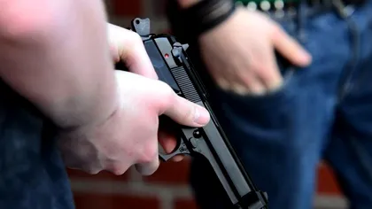 Polițist împușcat, în Argeș. Omul legii se afla în misiune. Starea lui este foarte gravă