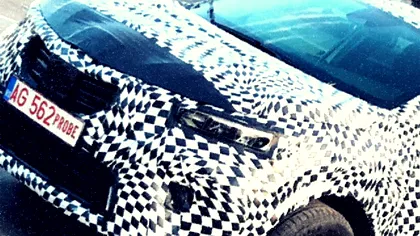 Noua Dacia? Mașină camuflată, surprinsă într-o parcare din România. Ce model ar putea fi