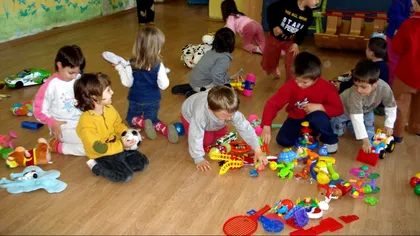 Opționalele plătite, interzise în creșe și grădinițe. Ce obligații mai au educatorii și personalul auxiliar