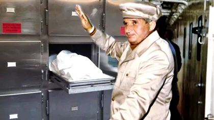 Nicolae Ceaușescu, batjocorit la morga spitalului. Ce semn i-a făcut Gelu Voican Voiculescu pe sicriu