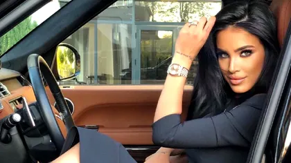 Ce mașină de lux conduce Adelina Pestrițu. Arată ca o prințesă în bolidul de 100.000 de euro FOTO