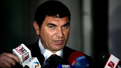 Ce le face Cristi Borcea colegilor de celulă, când nu-l vede nimeni. N-o duce deloc rău în puşcărie