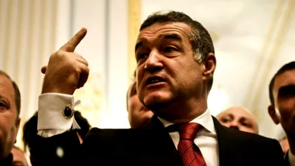Cum s-a îmbrăcat Gigi Becali la nunta Theodorei. Ce a observat toată lumea la costumul lui