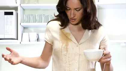 Cum poți să scapi de petele de pe haine doar cu bicarbonat de sodiu. Trucul banal pe care trebuie să-l știi