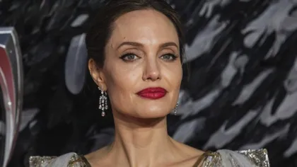 Angelina Jolie, poze nud. Actrița a vorbit despre rănile fizice pe care le are FOTO