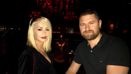 Denisa Tănase de la Bambi s-a pozat în pat, alături de iubitul ei. Toată lumea a fost atentă la acest detaliu FOTO