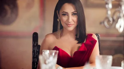 Andra, imaginea care i-a uluit pe fani. ”Când ești privită ca și cum ai fi ultima femeie de pe pământ”