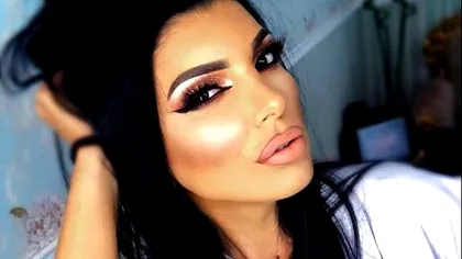 Toți șoferii întorc capul după Andreea Tonciu în trafic. Ce face bruneta în mașină, în drum spre Kanal D