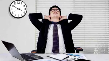 Diferența dintre bugetari și angajații din privat, pe timp de criză. Unii stau acasă pe aceeași bani