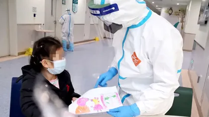 O fetiță de 12 ani se luptă pentru viața sa după ce a fost infectată cu COVID-19