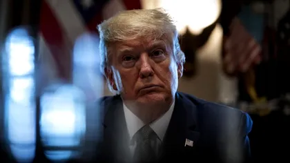 Greșeala lui Donald Trump care alimentează conspirațiile. Ce s-a văzut în notițele sale