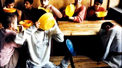 Povestea cutremurătoare a „orfanilor lui Ceaușescu”. De ce au creierul cu 8,6 la sută mai mic