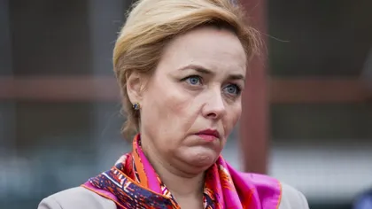 Cum arăta Carmen Dan în tinerețe, când era secretară la Videle. Galerie FOTO