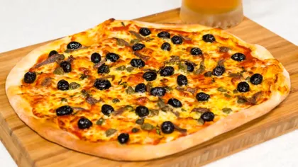 Rețetă de pizza pentru acasă. Cum faci aluatul, câtă drojdie folosești ca să n-o irosești