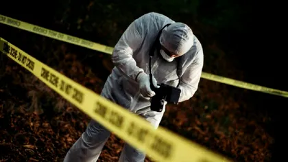 Cine este bărbatul din Suceava care s-a spânzurat purtând mănuși și mască. A lăsat în urmă o fetiță