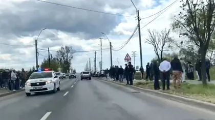 Sute de persoane, la o înmormântare din Baia Mare. Ce decizie au luat polițiștii