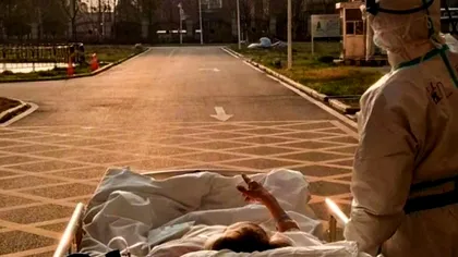 Minune, în Wuhan. Ce s-a întâmplat cu bătrânul care era scos afară din spital pentru a vedea ultimul apus