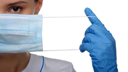 Purtarea măștilor de protecție, obligatorie în șase județe din România. Ce fac cei care nu au așa ceva