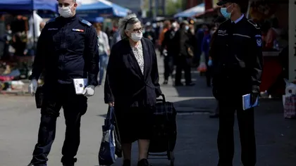 Scene halucinante în Piața Obor. Ce au făcut sute de români în plină pandemie
