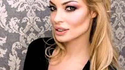 Cine o ajută pe Valentina Pelinel, în izolare, cu creșterea celor 3 copii. Imagini nemaivăzute cu familia lui Borcea! Foto