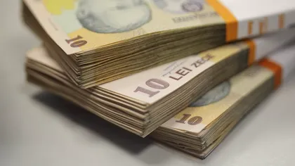 Cum vor fi plătite zilele libere, după 15 mai, pentru părinții care stau acasă cu copiii. Proiectul adoptat de deputați