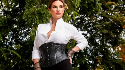 Noi detalii despre coșmarul prin care a trecut Ellie White, cântăreața călcată de hoți. Ce a făcut soțul artistei