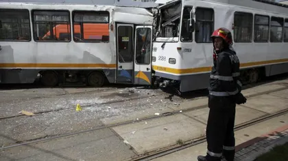Ultima oră! Două tramvaie s-au ciocnit frontal în București. Victimele au fost transportate de urgență la spital