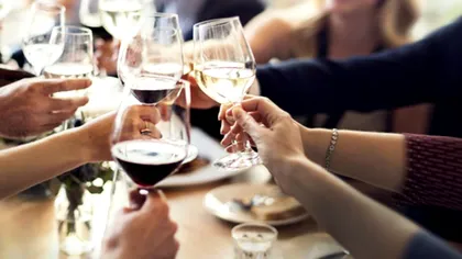 Petrecere mare cu șampanie și bucate alese la o primărie din Vaslui: 