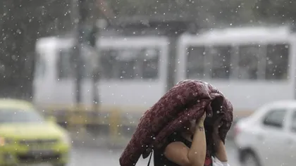 România, lovită de un nou cod de vremea rea. Vânt, ploi și descărcări electrice. Zonele cele mai afectate