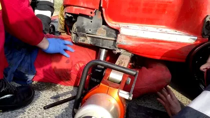 Sfârșit tragic. Un bărbat din Vaslui a murit în timp ce își repara mașina în curtea casei. Ce s-a întâmplat