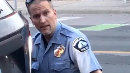 Cine este, de fapt, Derek Chauvin, polițistul arestat pentru moartea lui George Floyd. Trecutul controversat