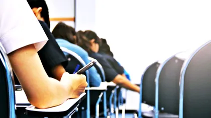 Cum poți copia la examen. Metoda inteligentă care costă până la 1000 de lei