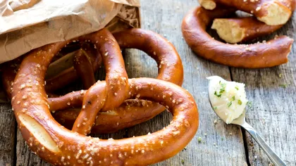 Rețetă covrigi de casă. Cum poți să îi faci într-un mod sănătos și rapid chiar în cuptorul tău