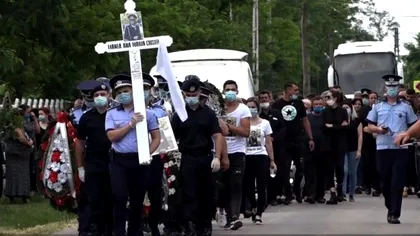 Polițista care a murit în accidentul de la Brăila, înmormântată. Momente dramatice la funeralii