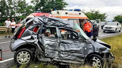 Accident teribil în Arad. Doi bărbați au murit, iar două fetițe sunt în stare extrem de gravă