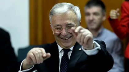 Ce pensie are Mugur Isărescu. Guvernatorul BNR are și un salariu imens