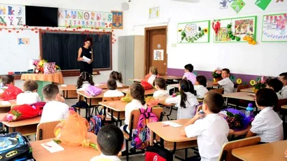 Școala s-ar putea schimba radical în toamnă. Fără interacțiune între clase și reguli stricte pentru profesori